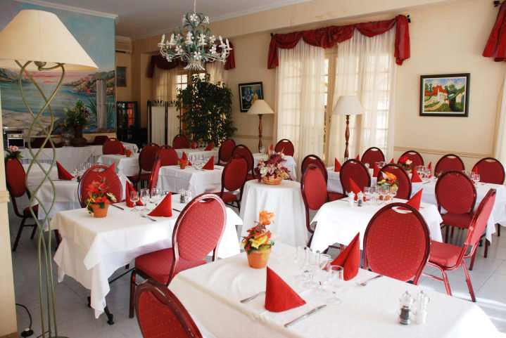 Hotel Les Jardins Lucciana  Zewnętrze zdjęcie